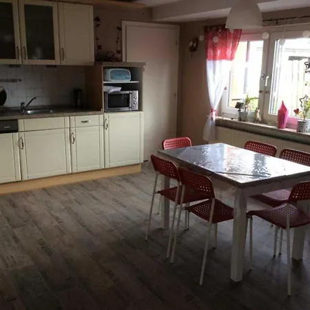 Lantgård Ferienhuus Schwalbennuest, 15183 Leer